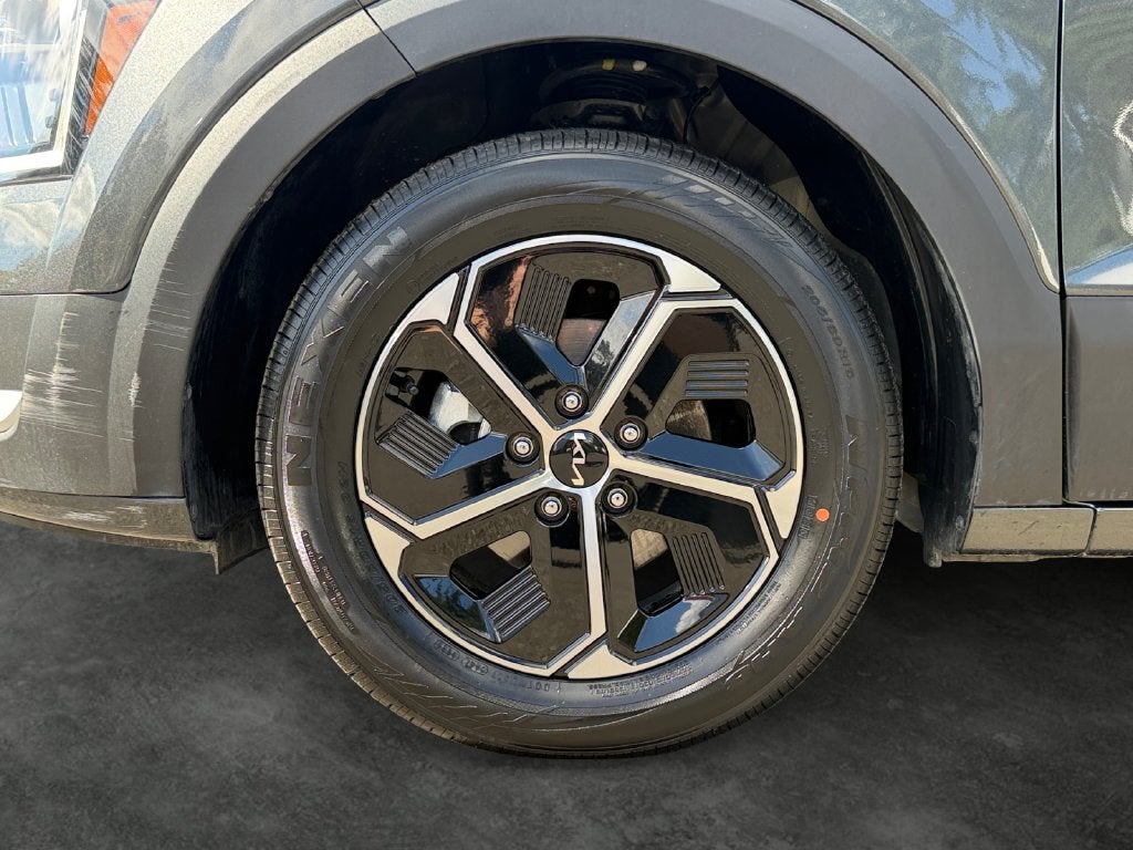 2025 Kia Niro LX