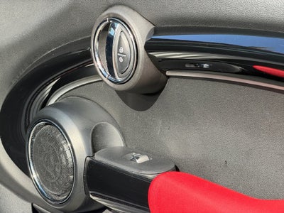 2016 MINI John Cooper Works Base