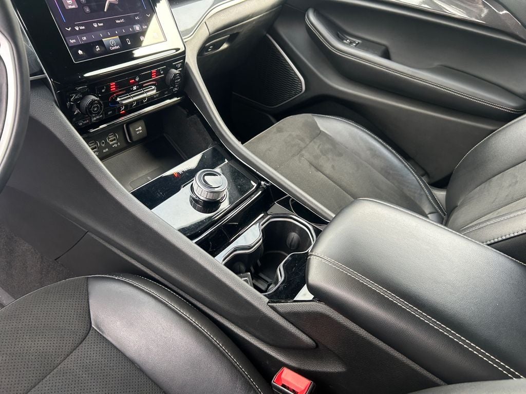 2022 Jeep Grand Cherokee L Altitude