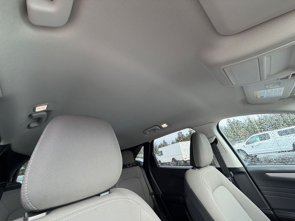 2022 Ford Escape Hybrid SE