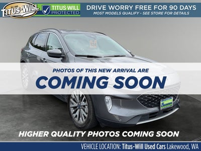 2022 Ford Escape Hybrid Titanium