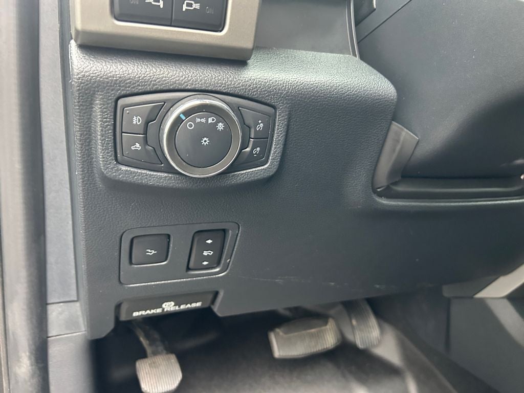 2022 Ford F-350SD Lariat