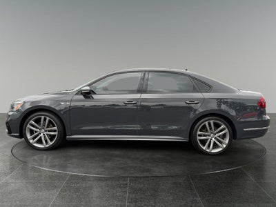 2018 Volkswagen Passat 2.0T R-Line