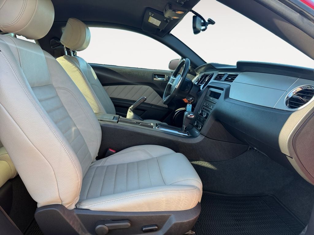 2012 Ford Mustang V6 Premium