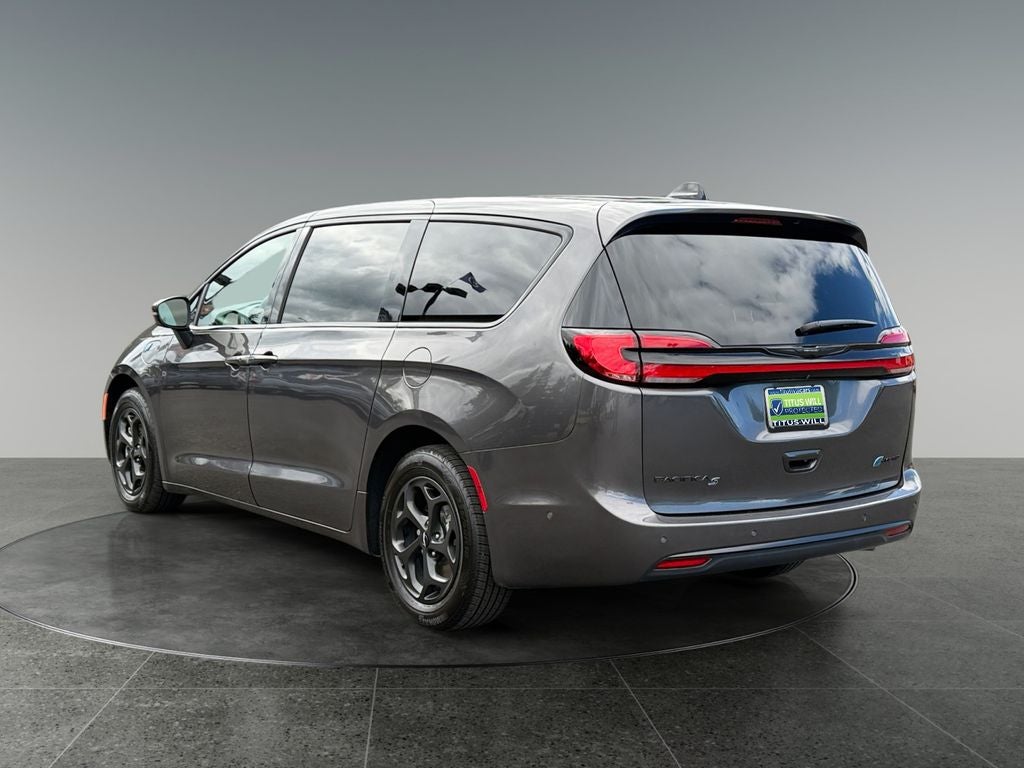 2023 Chrysler Pacifica Hybrid Touring L