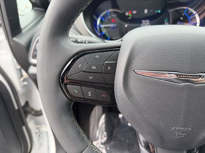 2023 Chrysler Pacifica Hybrid Limited