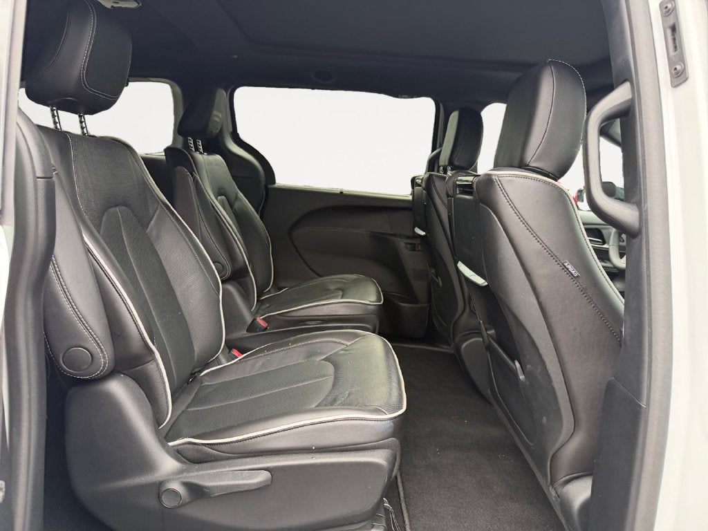 2023 Chrysler Pacifica Hybrid Limited