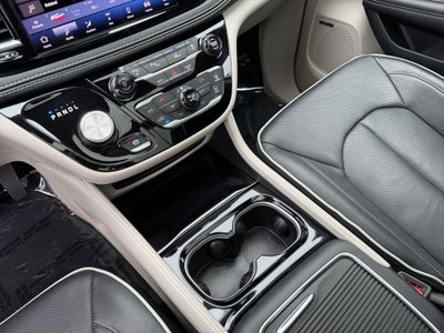 2023 Chrysler Pacifica Hybrid Limited