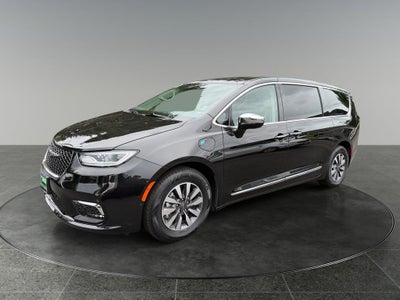 2023 Chrysler Pacifica Hybrid Limited