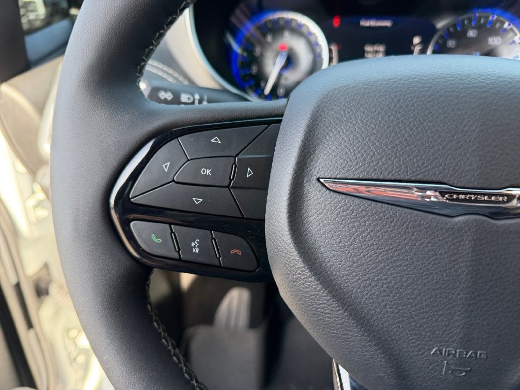 2024 Chrysler Pacifica Limited AWD