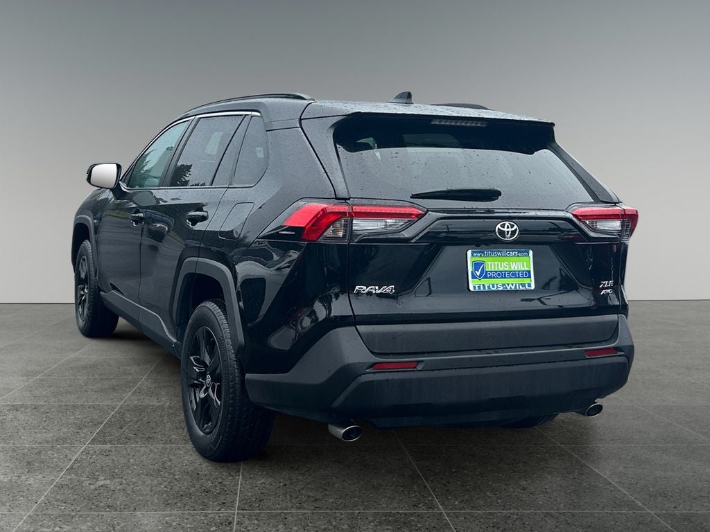 2022 Toyota RAV4 XLE
