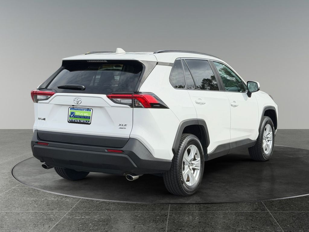 2020 Toyota RAV4 XLE