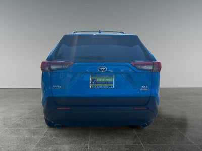 2020 Toyota RAV4 Hybrid XLE