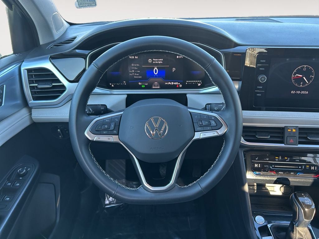 2025 Volkswagen Taos 1.5T SE