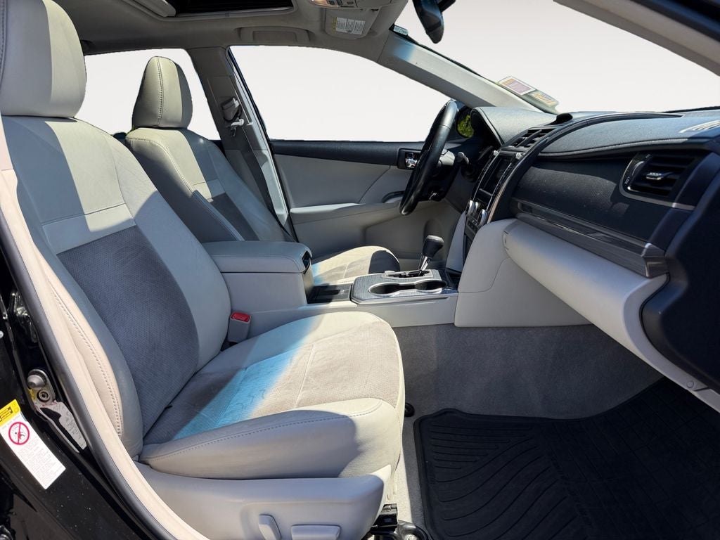 2012 Toyota Camry Hybrid XLE