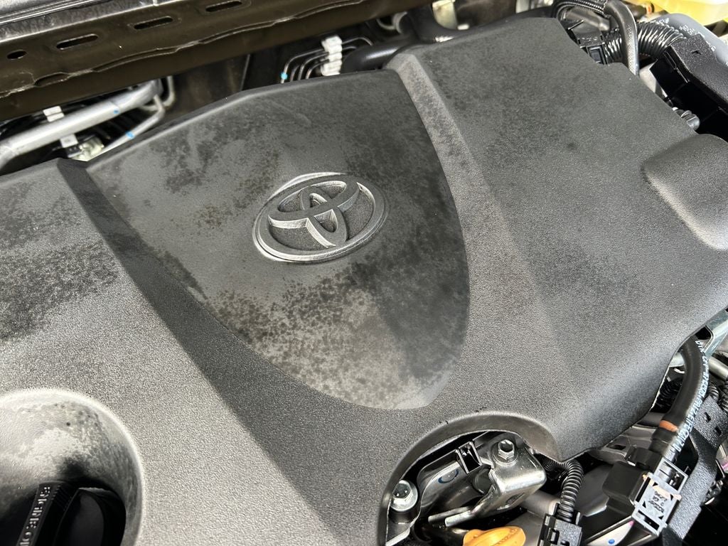 2022 Toyota Avalon Hybrid Limited