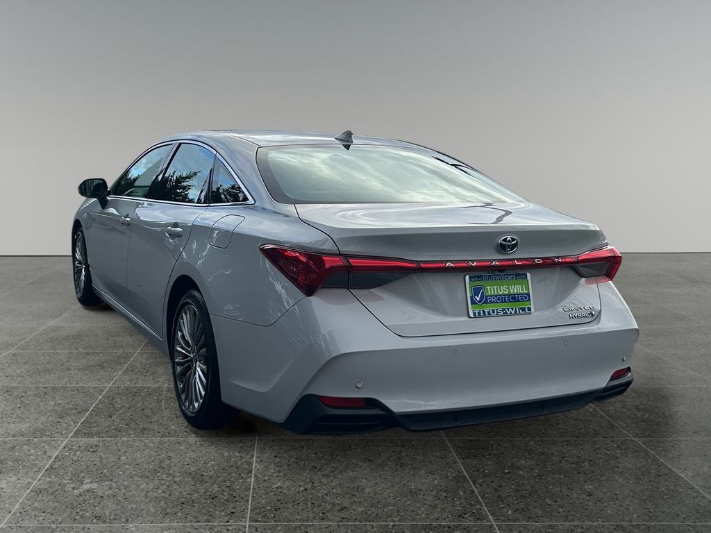 2022 Toyota Avalon Hybrid Limited