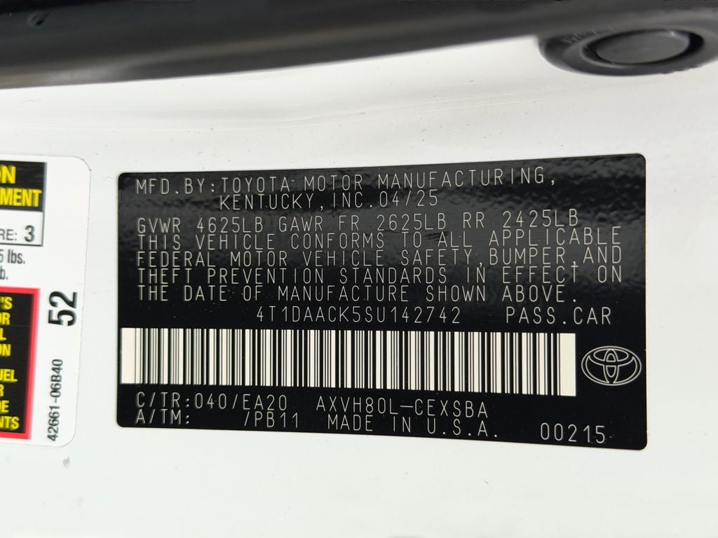 2025 Toyota Camry SE
