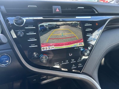 2020 Toyota Camry Hybrid XLE