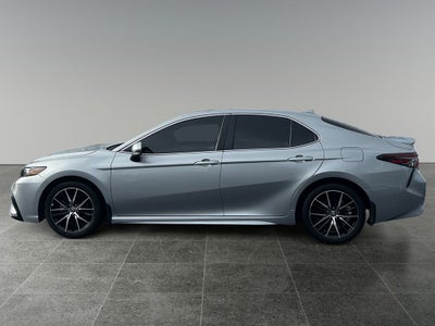 2024 Toyota Camry SE ALL-WHEEL DRIVE