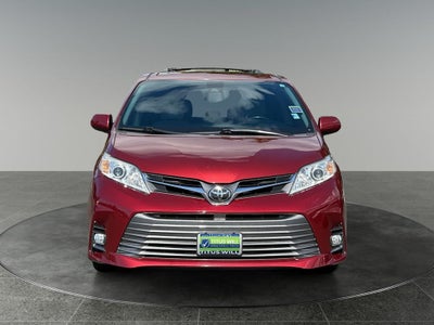 2018 Toyota Sienna XLE Premium 7 Passenger