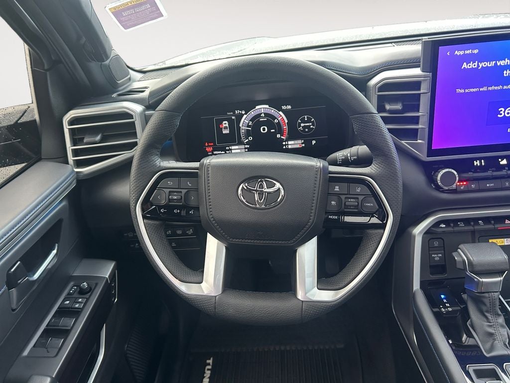 2023 Toyota Tundra Platinum 6" LIFTED W/ FUEL WHEELS