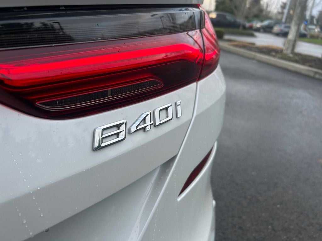 2020 BMW 8 Series 840i