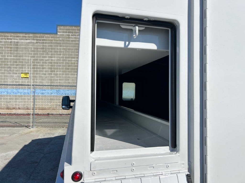 2025 Ford Transit-350 KUV Base 138 WB