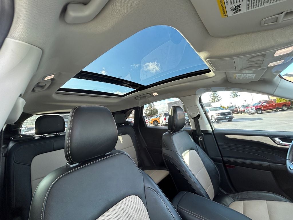 2021 Ford Escape Titanium