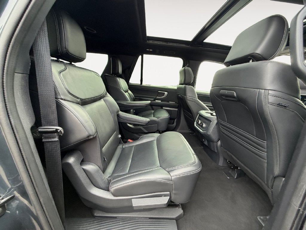 2025 Ford Expedition Max Platinum Stealth
