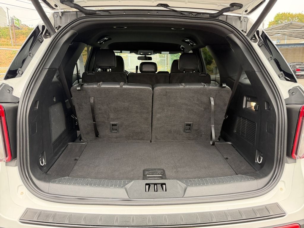 2024 Ford Explorer ST-Line
