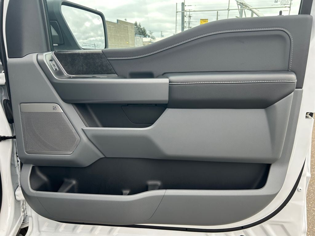 2024 Ford F-150 Lightning Flash