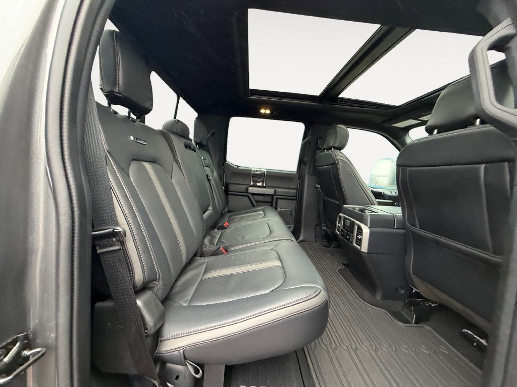 2022 Ford F-350SD Platinum