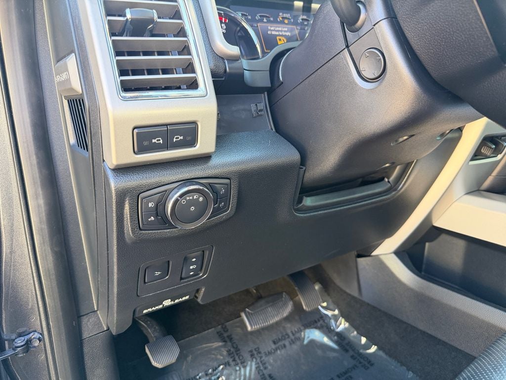 2017 Ford F-350SD Lariat