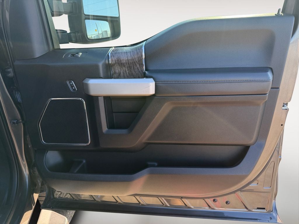 2017 Ford F-350SD Lariat