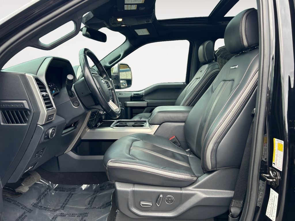 2022 Ford F-350SD Platinum