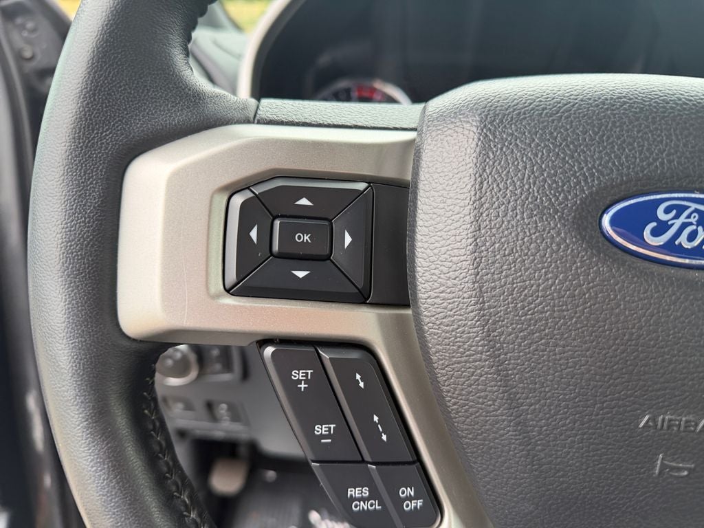 2022 Ford F-450SD Lariat DRW