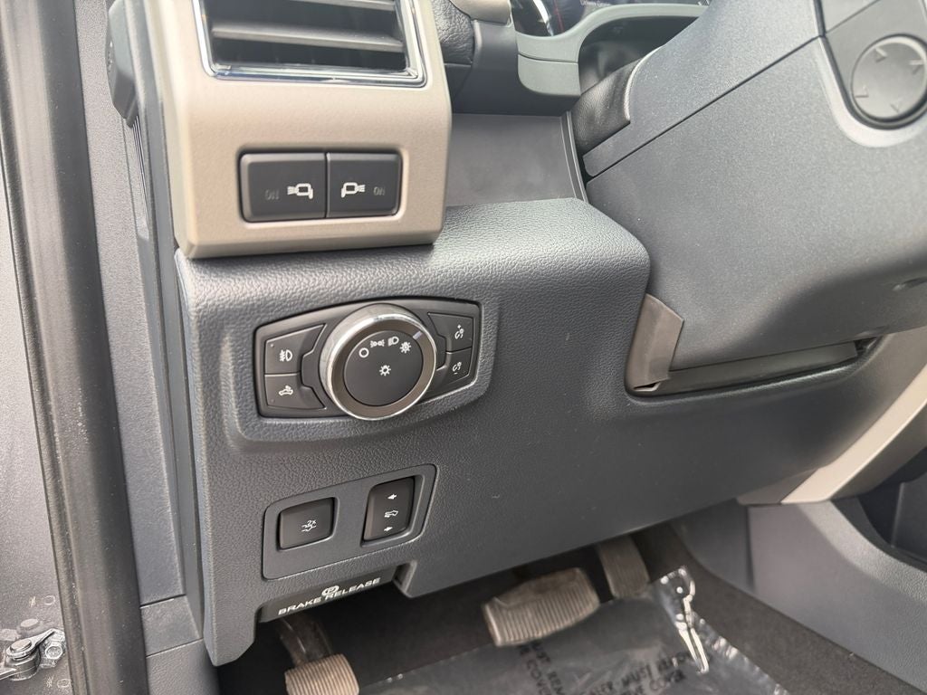 2022 Ford F-450SD Lariat DRW