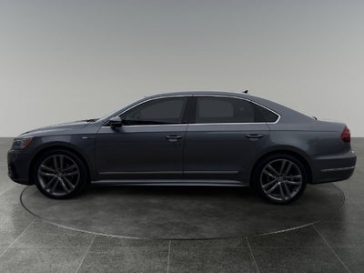 2019 Volkswagen Passat 2.0T SE R-Line