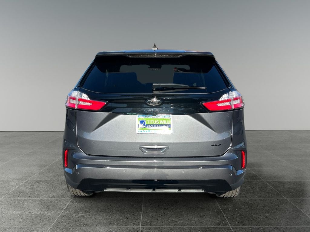 2022 Ford Edge SE