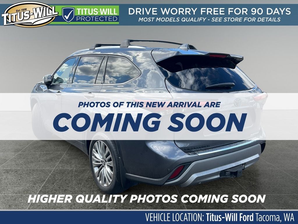 2023 Toyota Highlander Hybrid Platinum