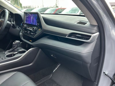 2024 Toyota Highlander Hybrid XLE