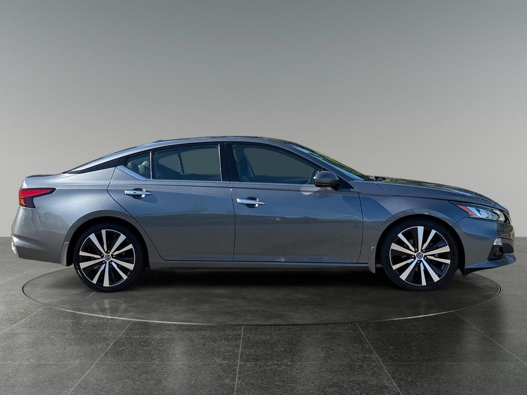 2020 Nissan Altima 2.0 Platinum