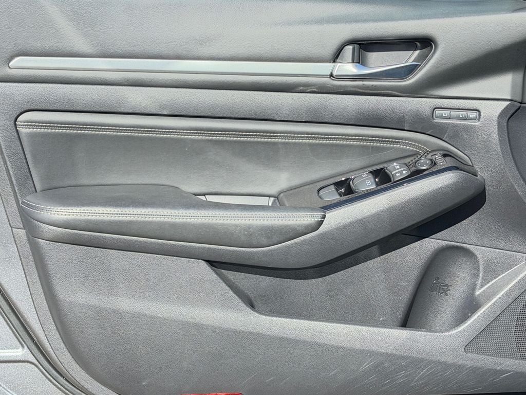2020 Nissan Altima 2.0 Platinum