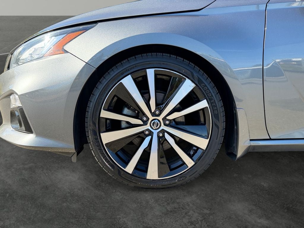 2020 Nissan Altima 2.0 Platinum