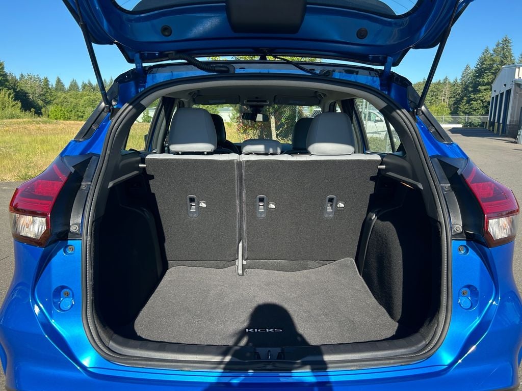 2024 Nissan Kicks SR