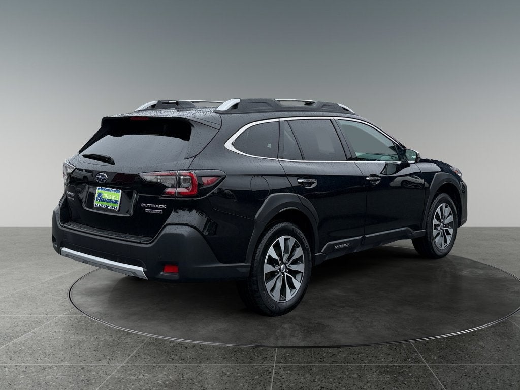 2023 Subaru Outback Touring