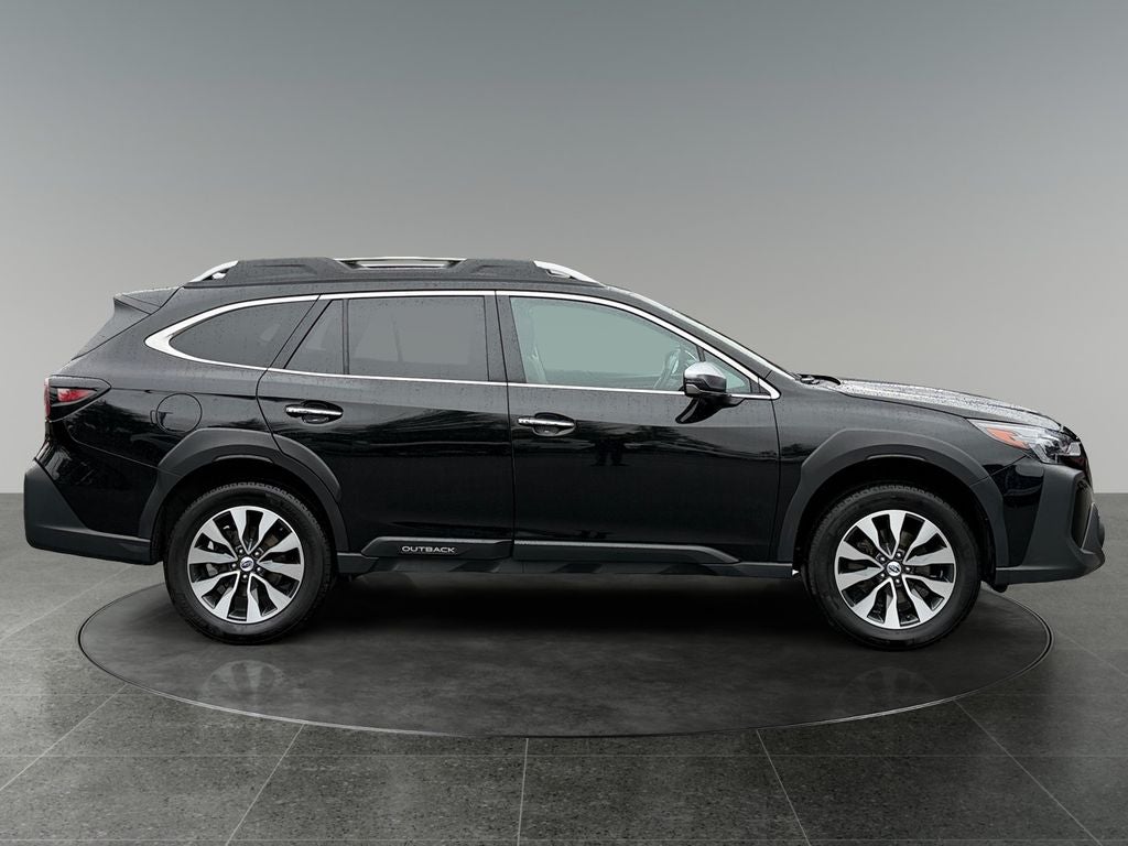 2023 Subaru Outback Touring