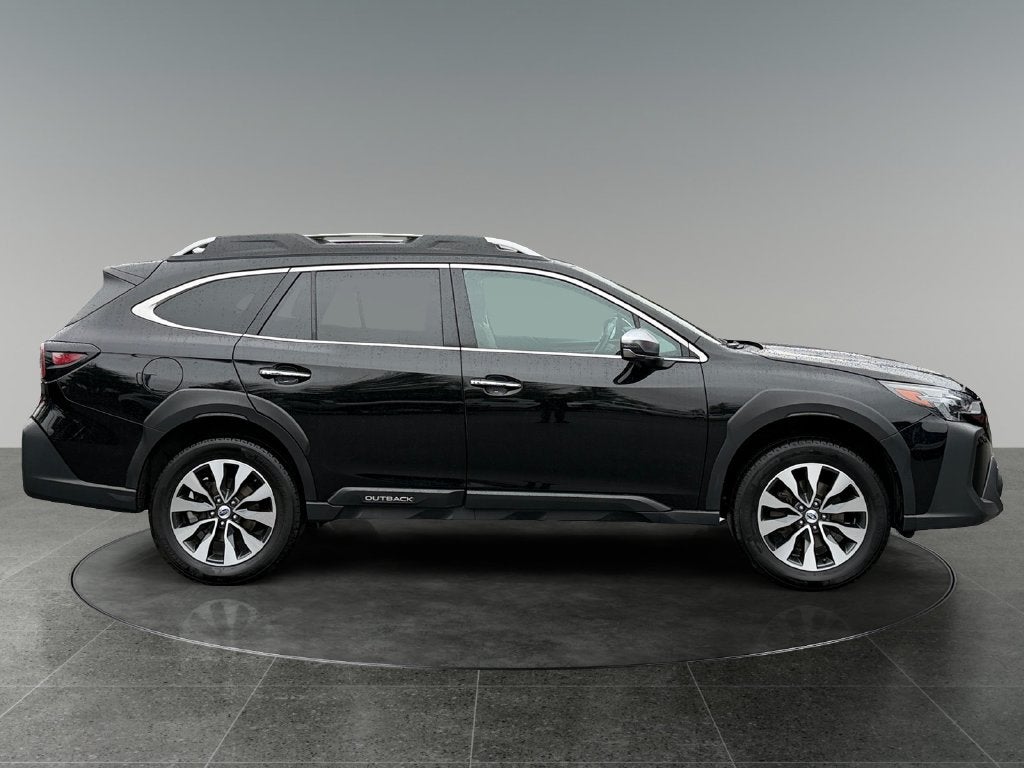 2023 Subaru Outback Touring