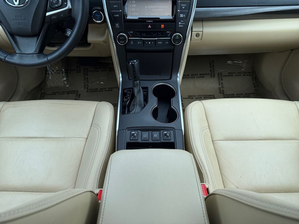 2016 Toyota Camry Hybrid XLE